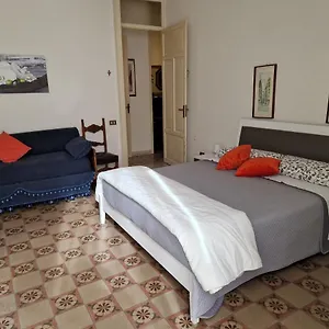 Palazzo Giusti Affittacamere Palermo